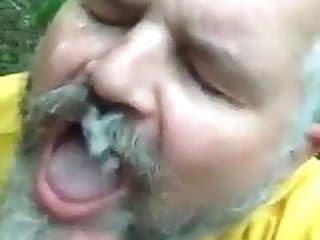 Cum in daddys mouth